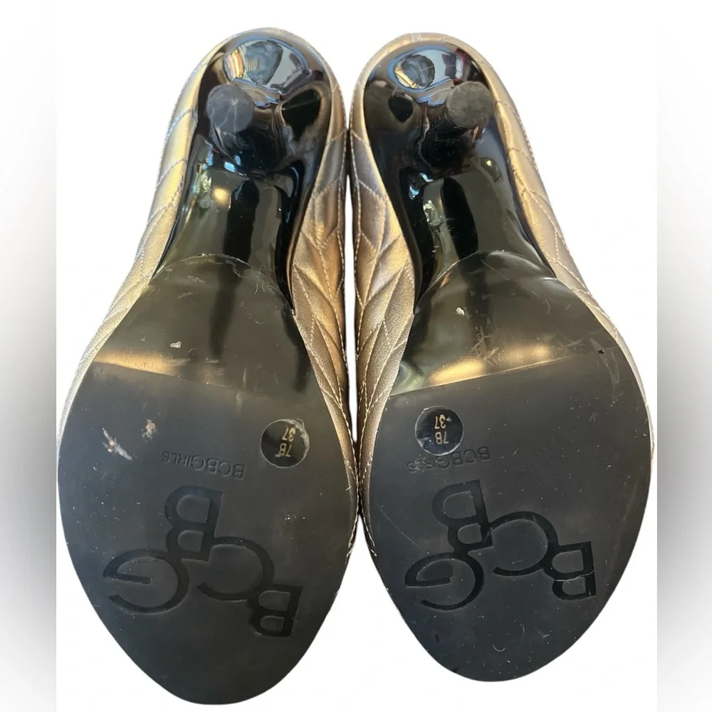 BCBG Sliver Quilted Leather Upper Boot 4” High Heels w/Black Tie Detail Size 7